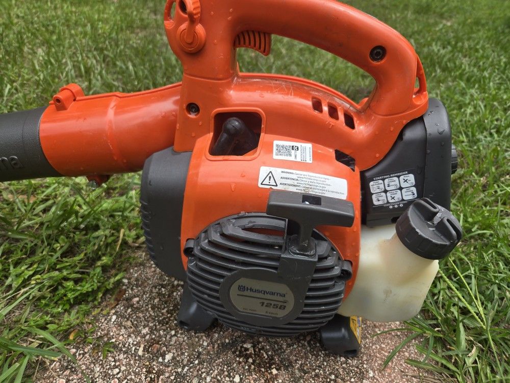 Husqvarna 125B Blower