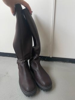 Kenneth Cole Reaction boots under the knee