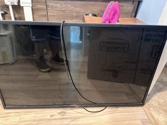 47” LG TV