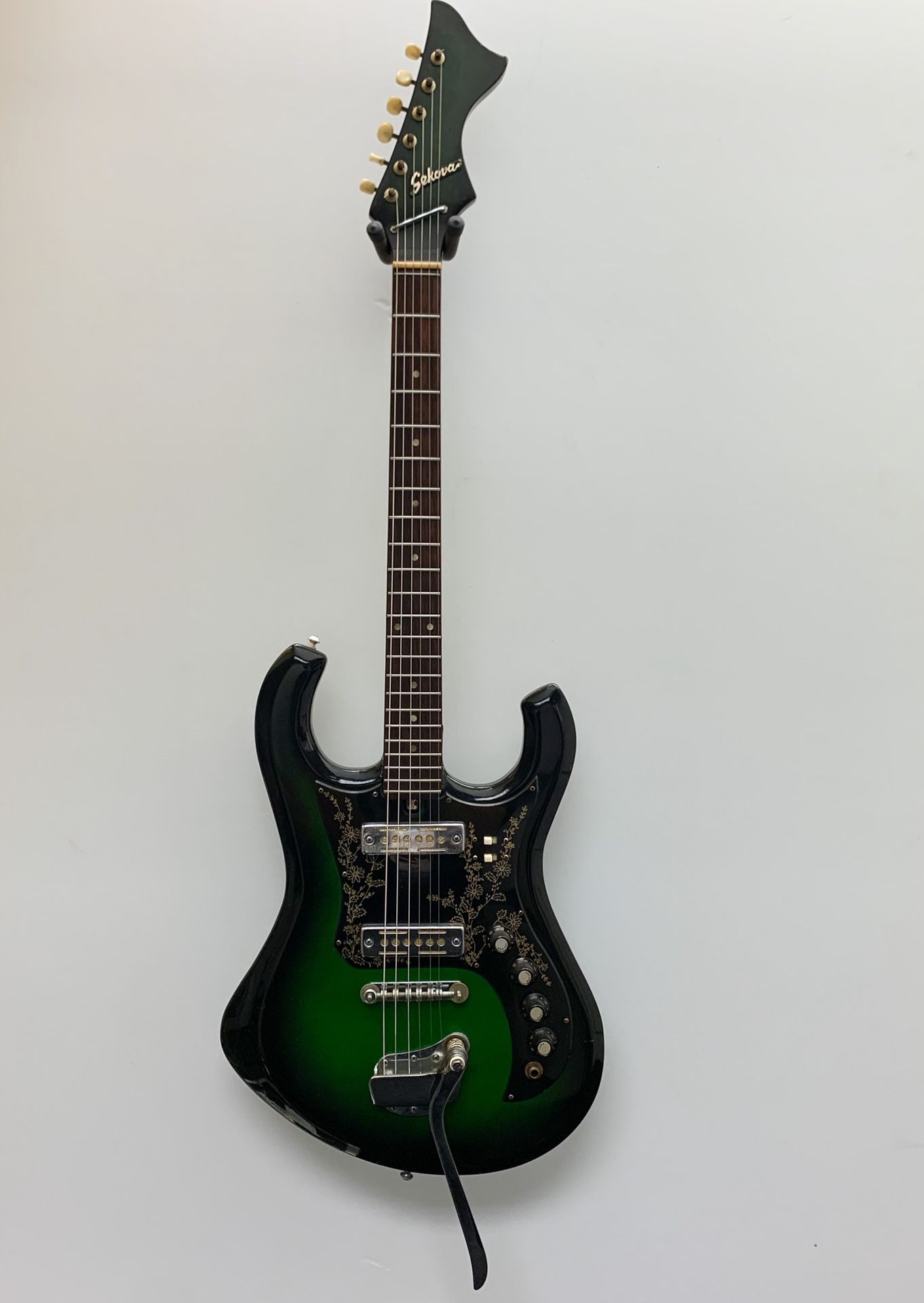 Vintage Sekova Big Horn 1960s Green Bust Electric Guitar MIJ