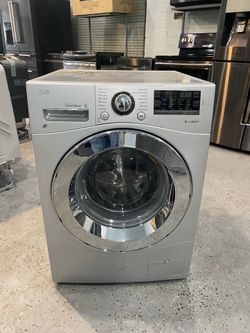 24" all-in-one washer-dryer, ideal for small spaces. 90-day warranty.