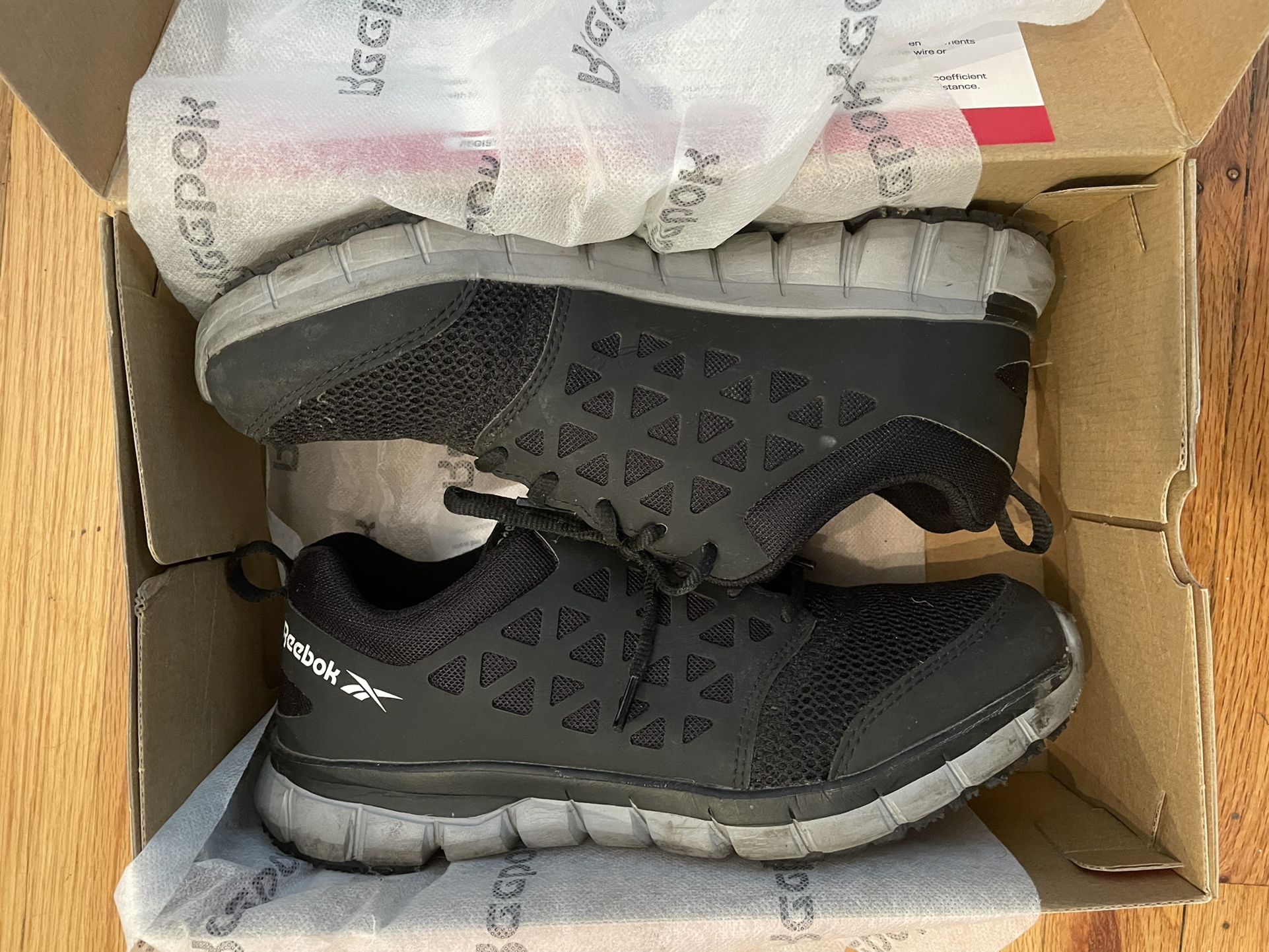 Reebok Work Shoes Grip. Size 10