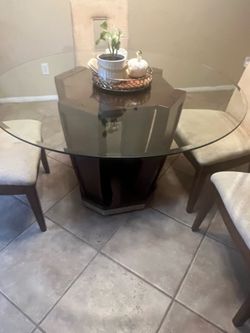 Elegant Dining Table