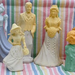 Avon Collectibles 8 Perfume Bottle Figurine Cologne Decanters, Very Vintage Some With Original Perfume See Photos 
