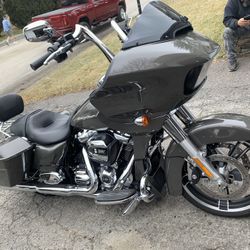 2019  Harley Davidson Road glide