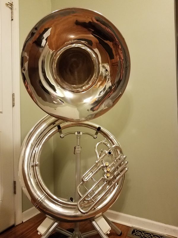 Sousaphone tuba conn 20k for Sale in Elgin, IL - OfferUp