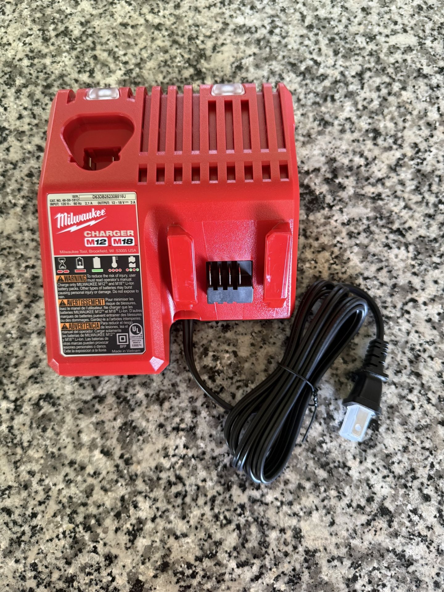 Milwaukee M12 M18 Charger