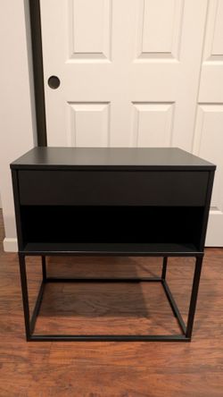 Ikea VIKHAMMER night srand