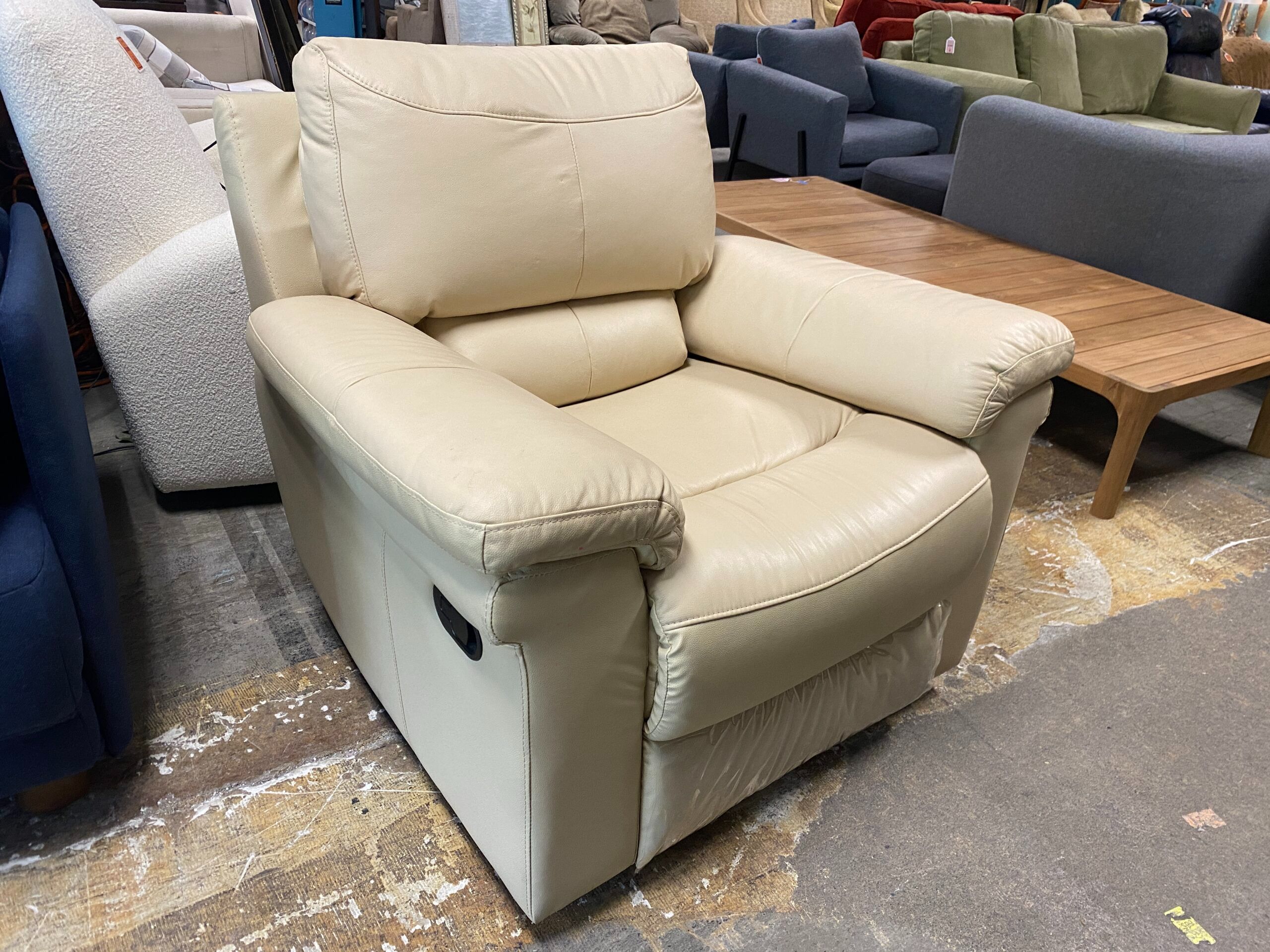 Tan Leather Wide Manual Recliner