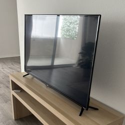 50 Inch TV ONN. Roku LED TV