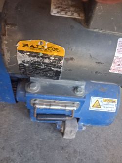 Mastic adhesive removal machine
