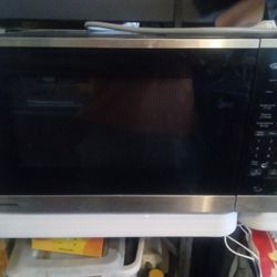 Inverter Panasonic 1200 Watt Microwave Pp