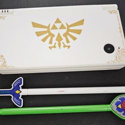 Working Nintendo DSi white with Zelda Skin sticker