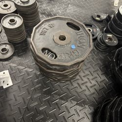 Iron Grip 12 Sided Metal Olympic Plates 450lbs