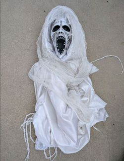 Emmeline Head Piece Working IR Senor and Lights Spirit Halloween Animatronic