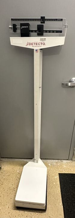 Detecto 439. 450 lb Capacity Eye Level Beam Scale 