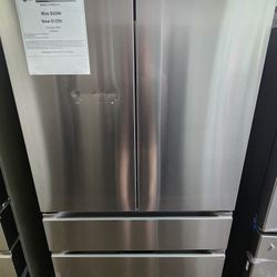 30 cu.ft.French Door Refrigerator with Internal
Water Dispenser in PrintProof Stainless Steel