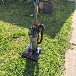 HOOVER COMMERCIAL
TaskVac Bagless, Corded, Lightweight Upright Vacuum Cleaner, HEPA Filter, Professional Grade with Accessories  STORE PRICE$299