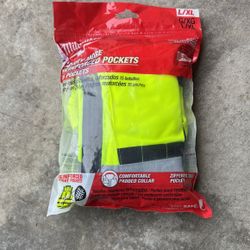 Milwaukee safety vest