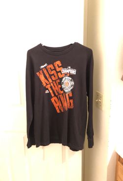 San Francisco Giants T - Shirt $3. PICK UP ONLY
