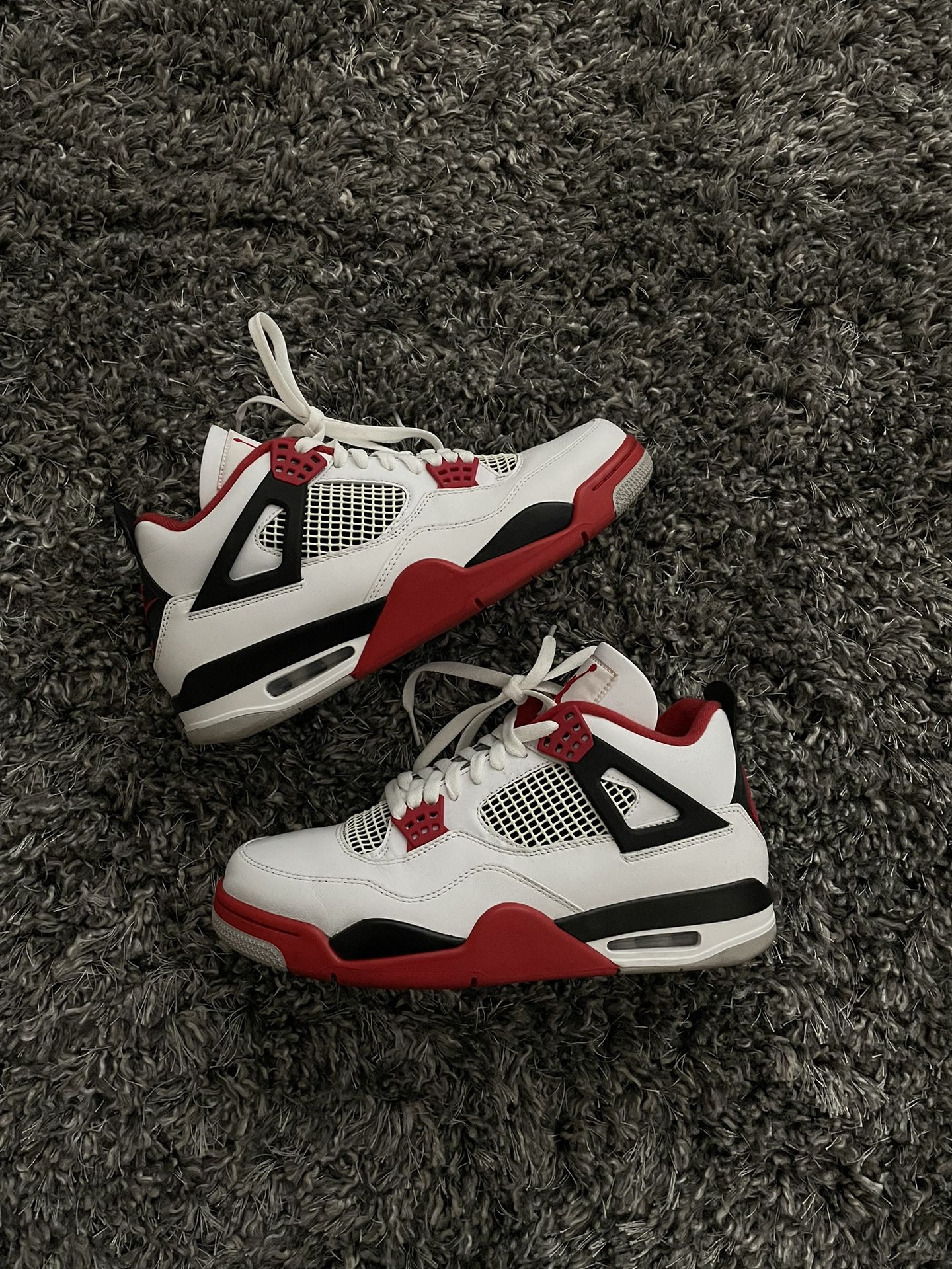 Air Jordan Retro OG “Fire Red” 2020