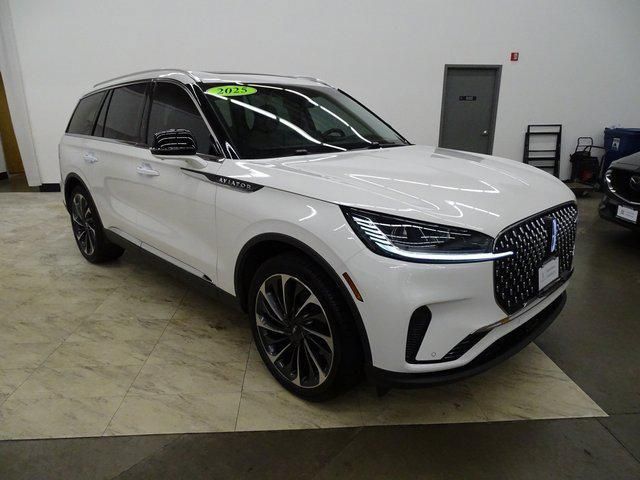 2025 Lincoln Aviator