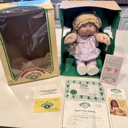 Vintage 1986 CABBAGE PATCH KIDS Doll In Box, Birth Cert, Dress, Nieta Tina