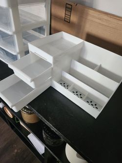 2 Multi-compartment Containers