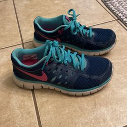 Nike Running Shoes Size 6.5