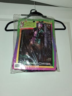 Costume