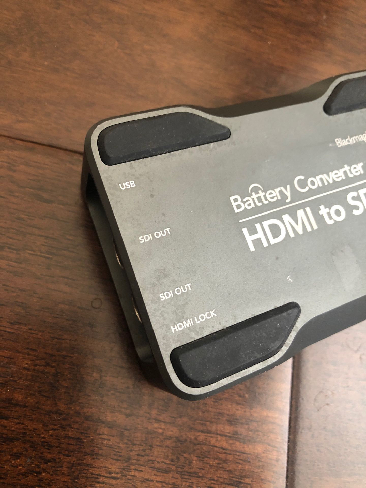 BlackMagicDesign Battery Converter HDMI to SDI