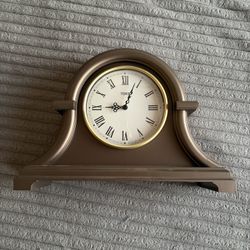 Mantle Clock