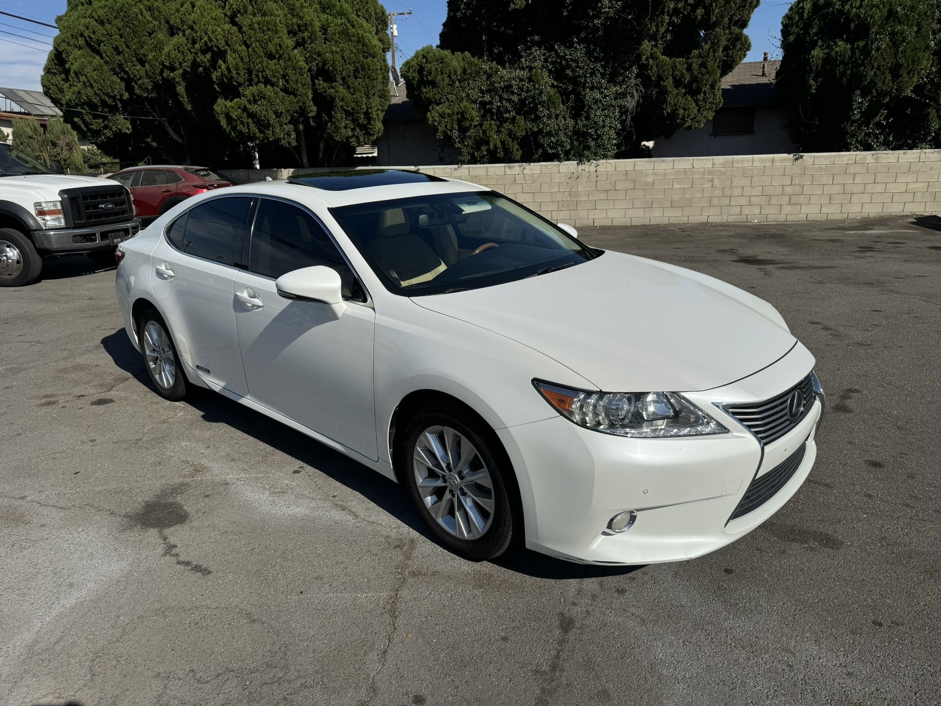 2014 Lexus ES 300h