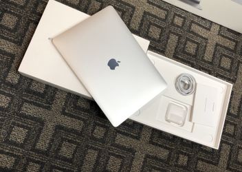 MacBook Air 13” Early 2020