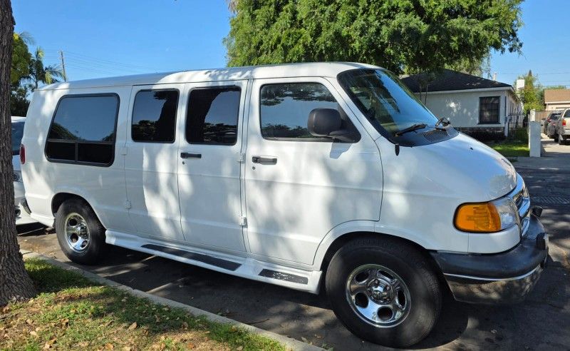 2003 Dodge Ram Van