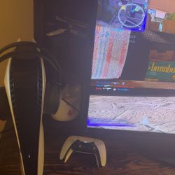 Ps5 digital , ps5 headset , 1 Controller , 3 games 