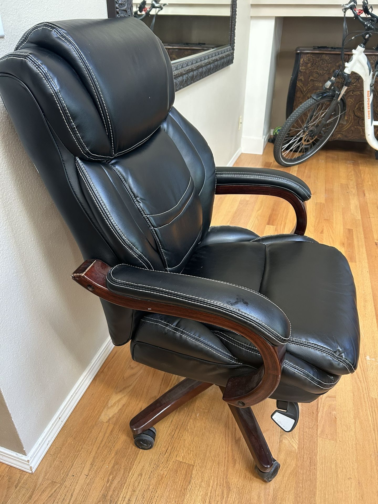 La-z-boy Executive Office Chair