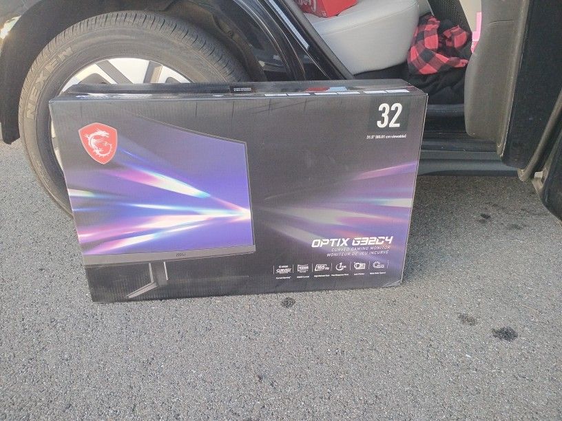 Optix Ge2c4. Curved Gaming Monitor 