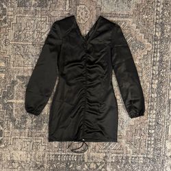 RUVE Women's Black Koma Ruched V-Neck Satin Dress Size S Excellent Condition