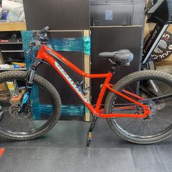 Rock Hopper 2021 Specialized Mountain Bike