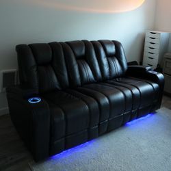 Black Leather Vega 2 Power Reclining Sofa 