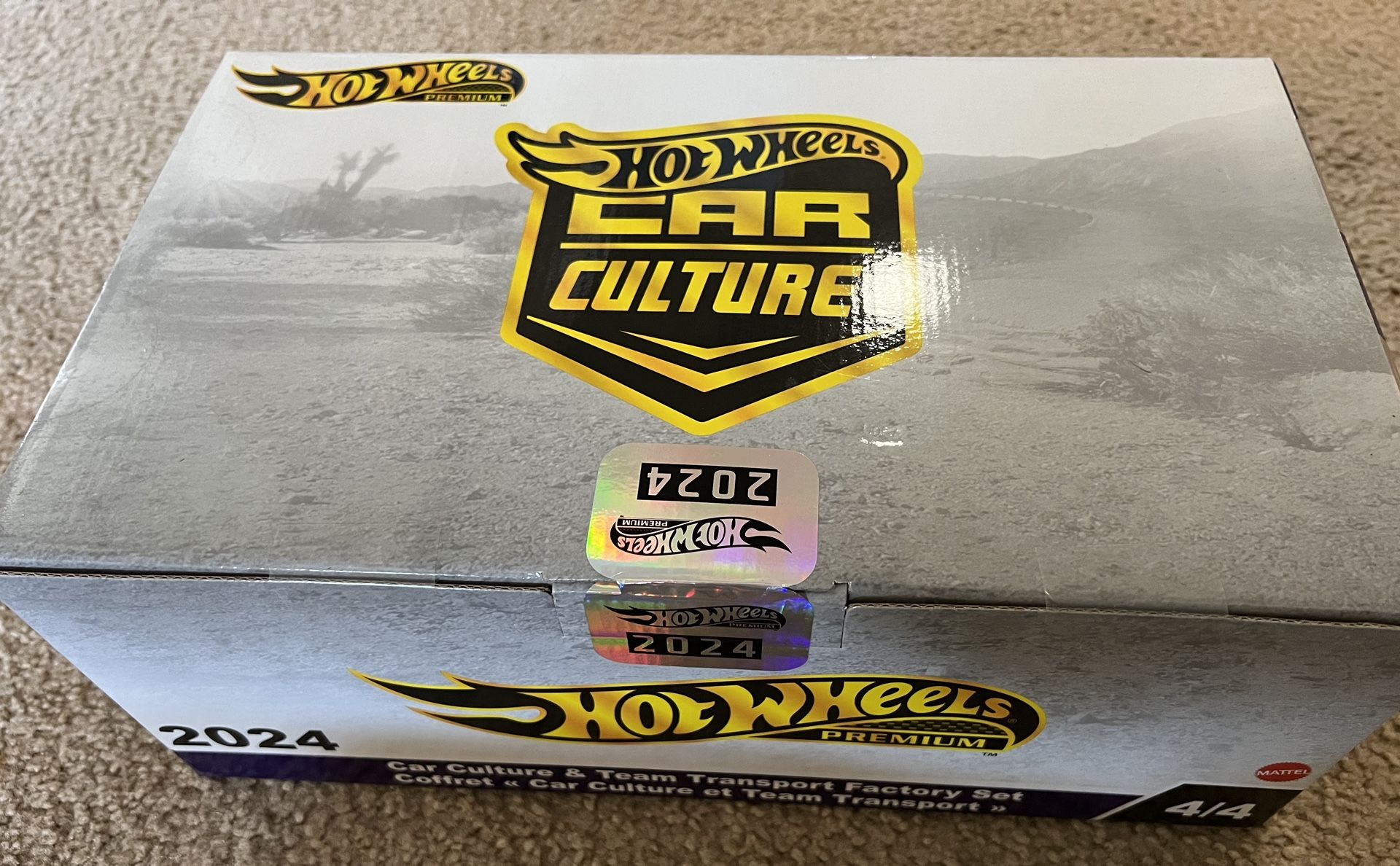 Hot Wheels 2024 Premium 4/4 Car Culture - Nissan Skyline Chase Included