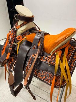 Montura charra de cuero lasser