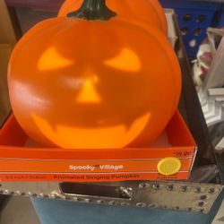 Animated Singing Pumpkin