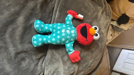 Elmo brush your teeth taking plush toy
