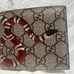 Gucci Gg Snake Pattern Wallet