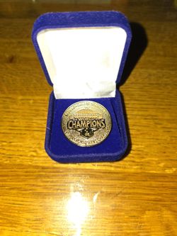 LA Dodgers Back to Back world championship gold pin employee exclusive