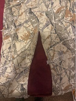 Distressed  camo Jeans