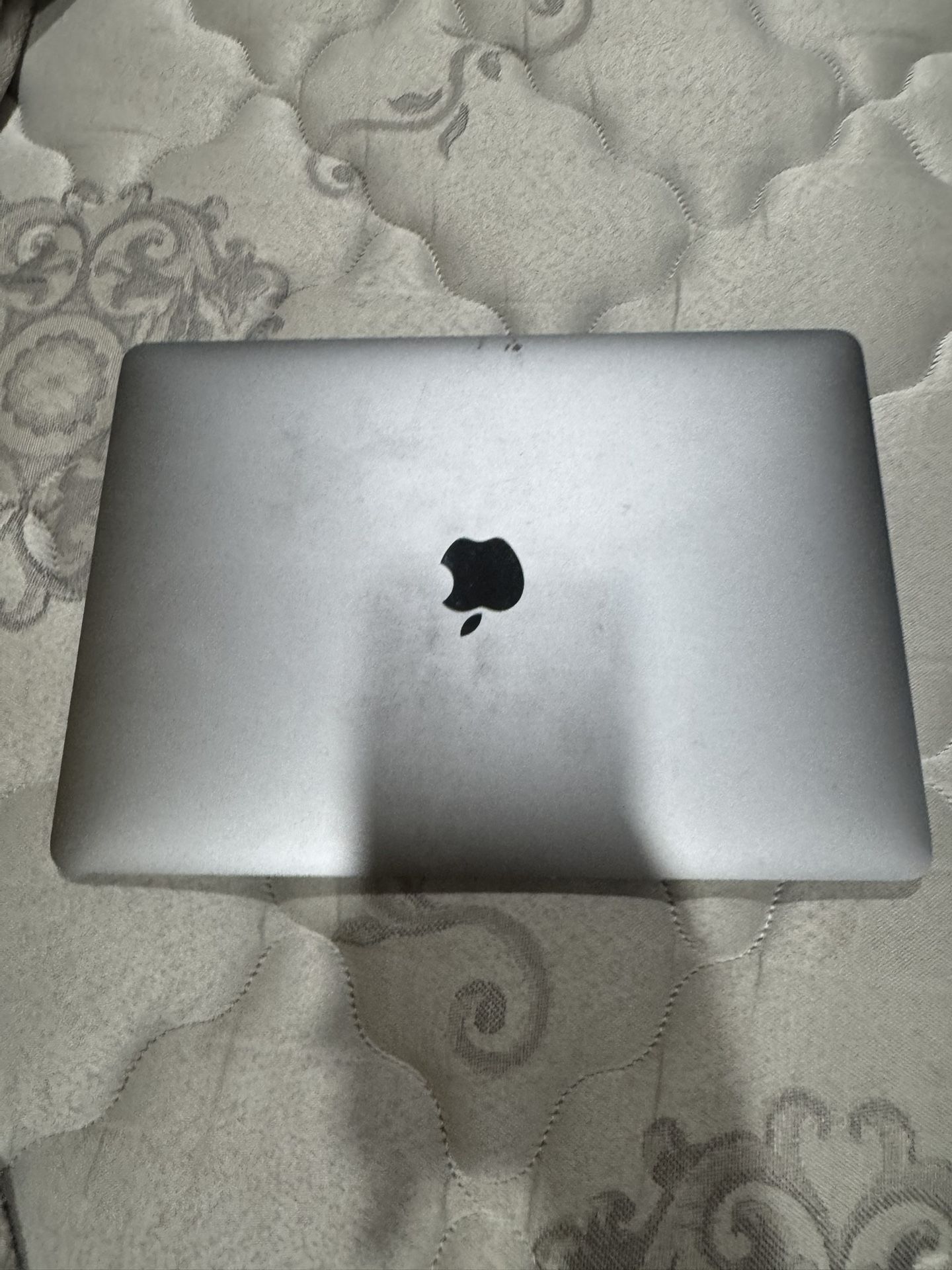 Macbook