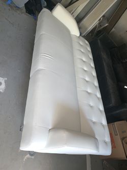 White Leather Futton